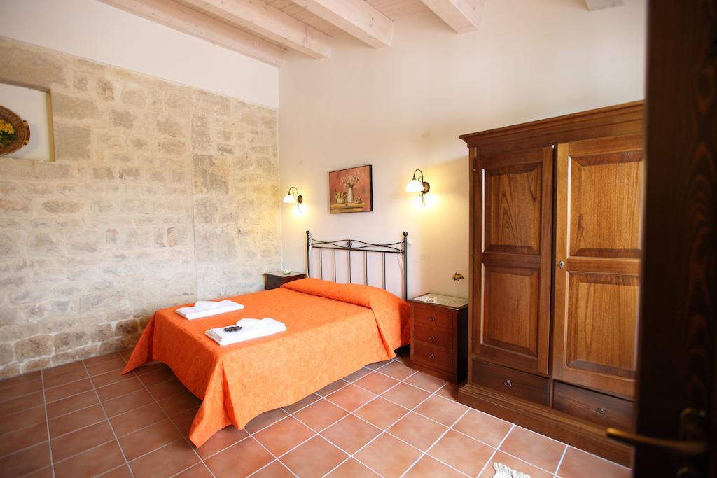 Agriturismo Serrafiori Casa Serrafiori Exterior photo